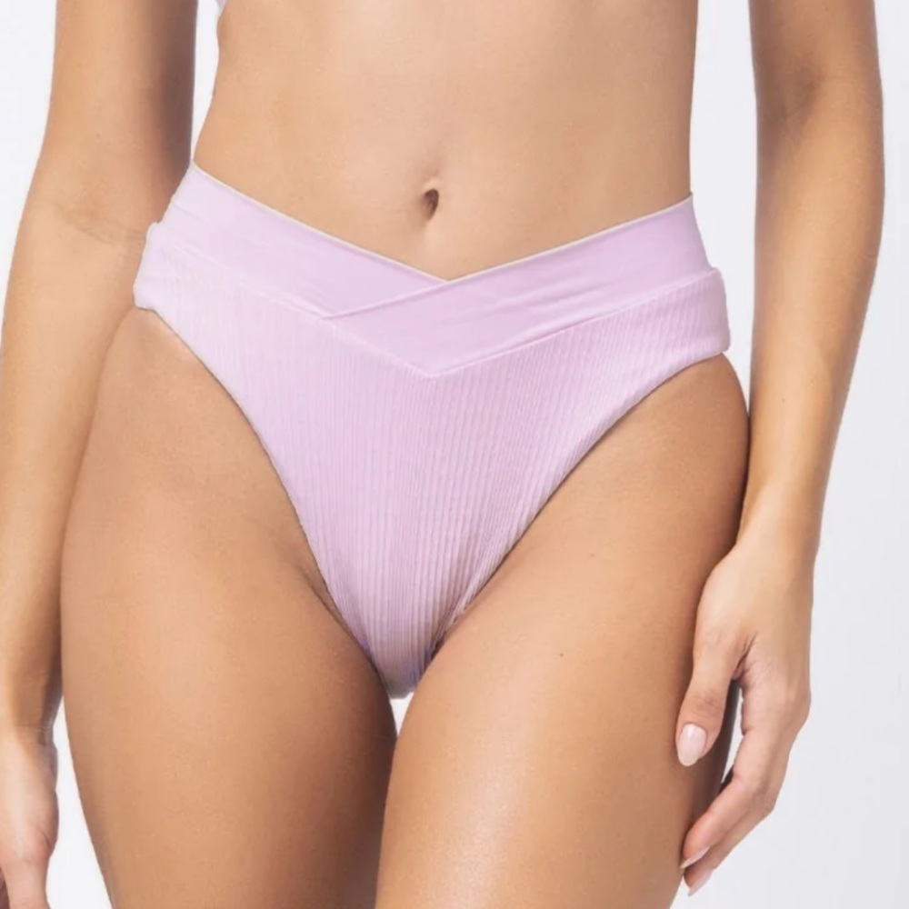 L space NWT size small bikini bottom